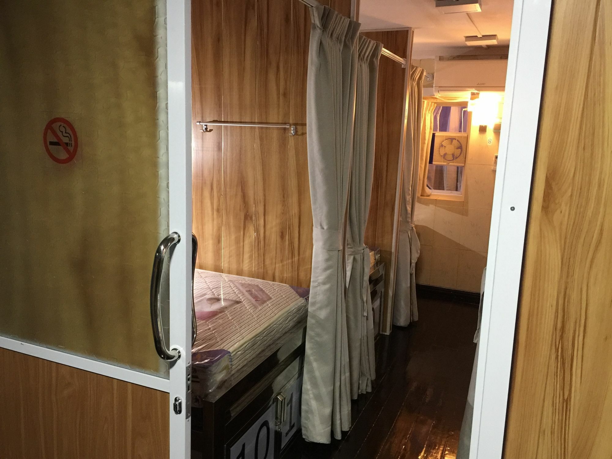 Htinn Yue Tann Hostel Rangún Exteriér fotografie